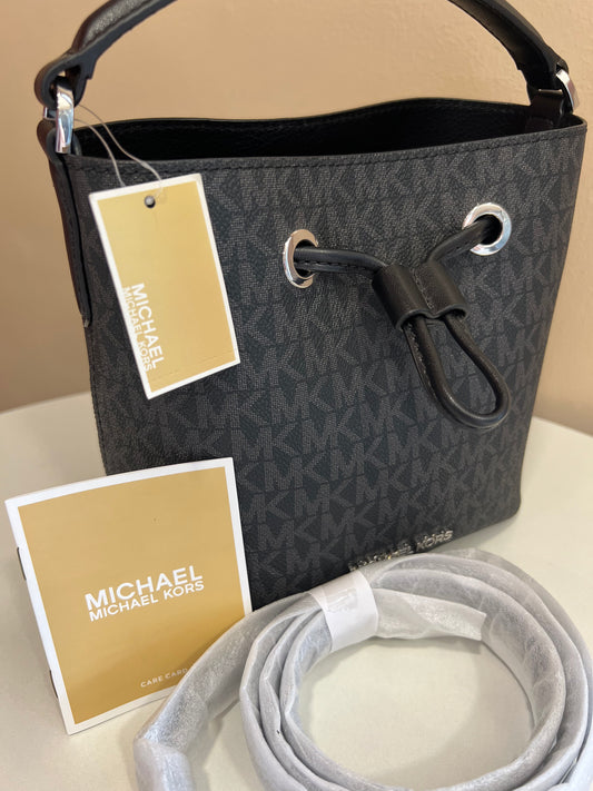 MICHAEL KORS Suri Bucket Bag